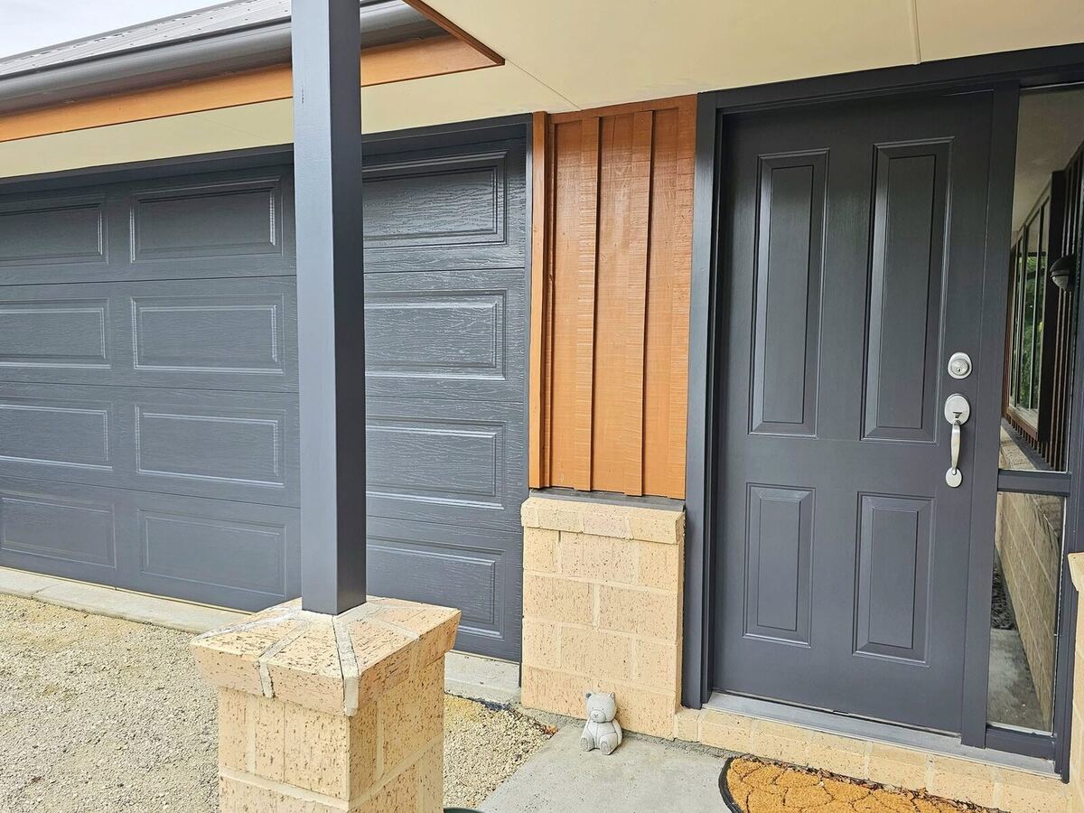 Front garage after repaint
