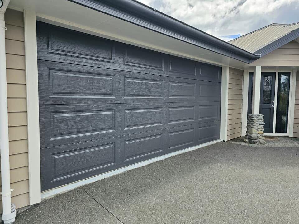 Front of house after repaint