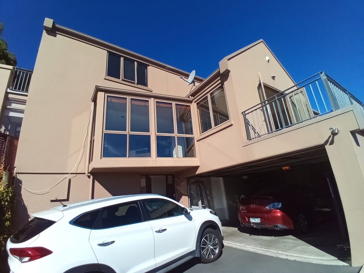 House and window frames before repaint